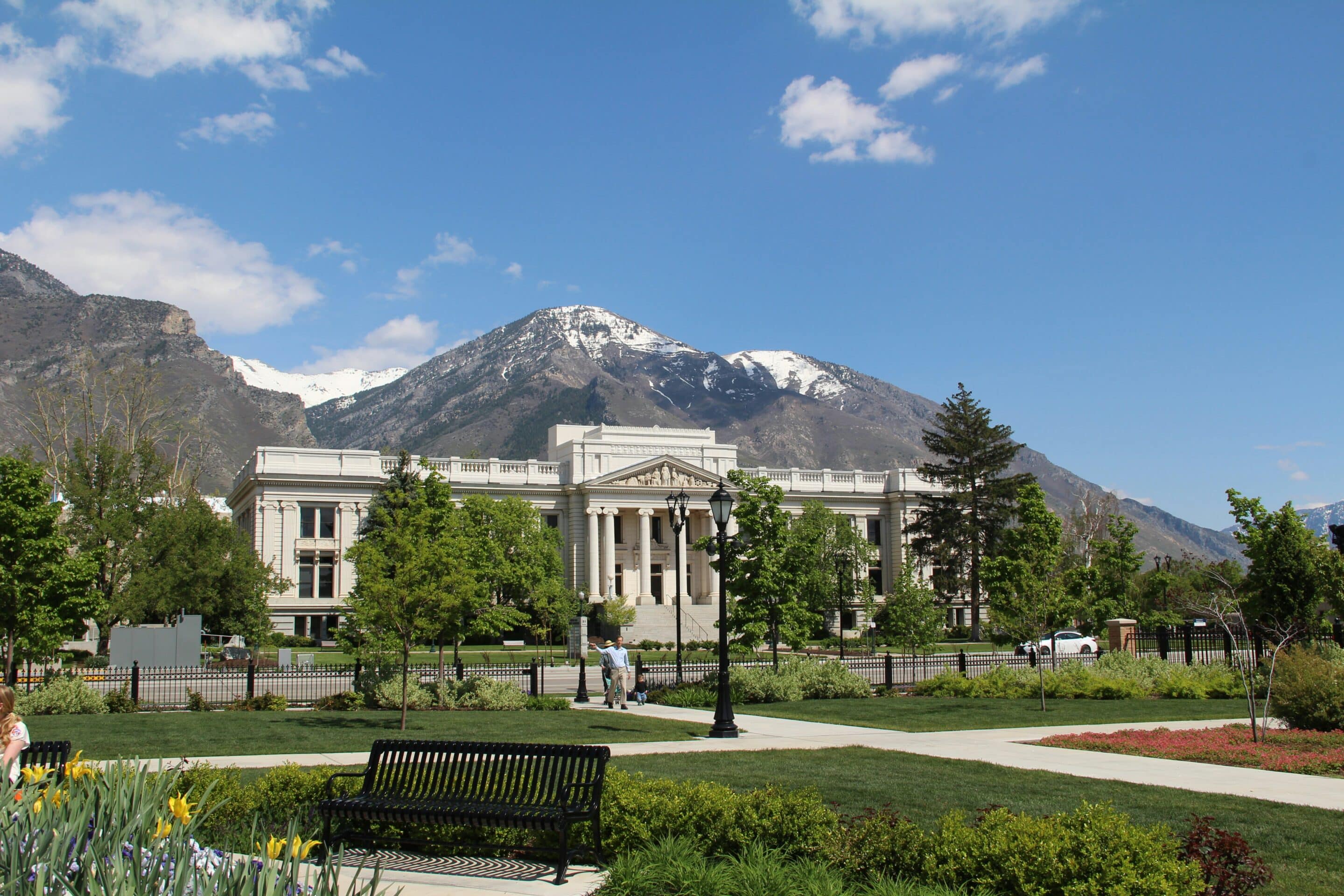 Historic courthouse with mountains in the background representing outpatient treatment and structure.