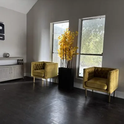 Shared men’s sober living apartment in Austin with bunk beds and dresser storage
